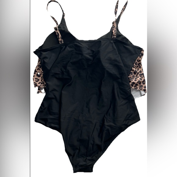 Meet Curve Leopard Print V-Neck Ruched Hem One Piece Swimsuit Plus Size 2X NWT - Picture 4 of 10